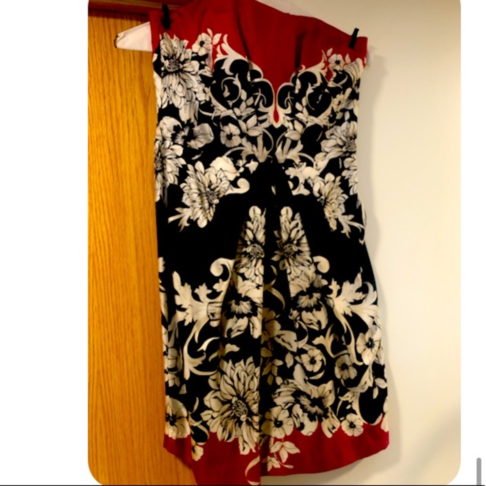 White House Black Market Dress - Size 0